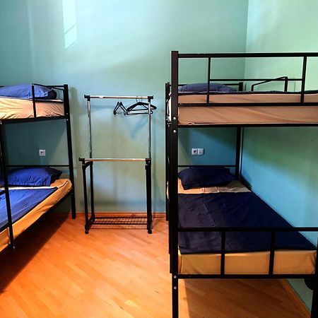 J Square Hostel Tbilisi Esterno foto