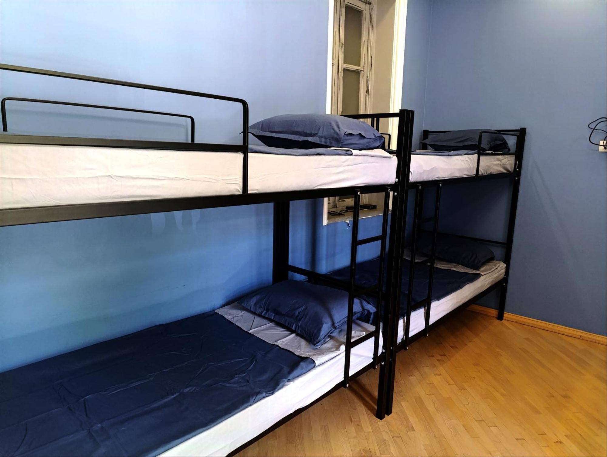 J Square Hostel Tbilisi Esterno foto