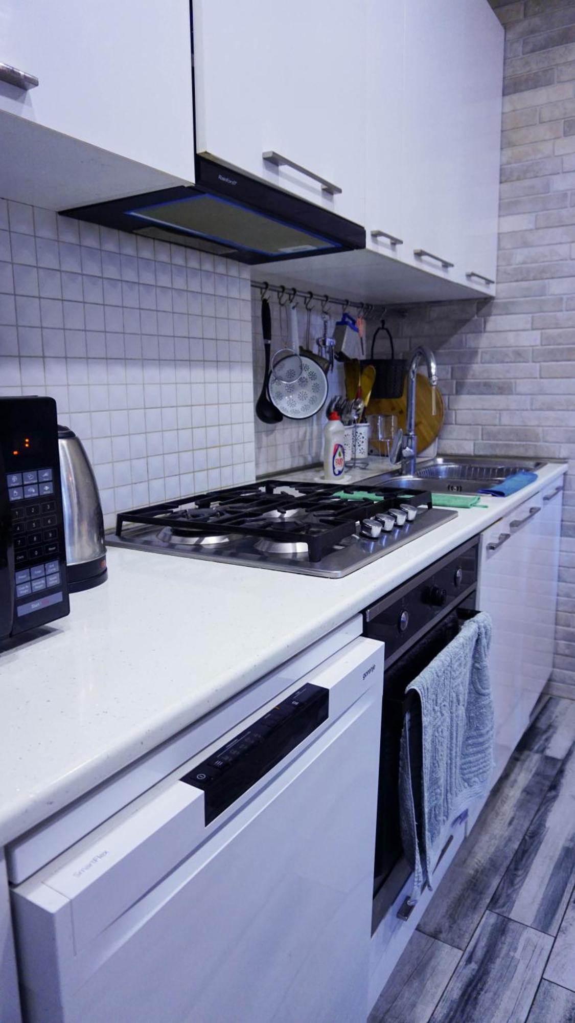 J Square Hostel Tbilisi Esterno foto
